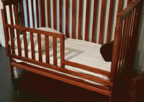 Cama de bebé, Niño a la cama de la juventud