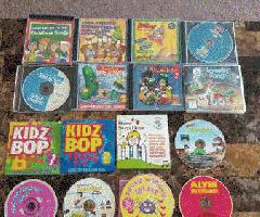 Toneladas de CD de música para niños