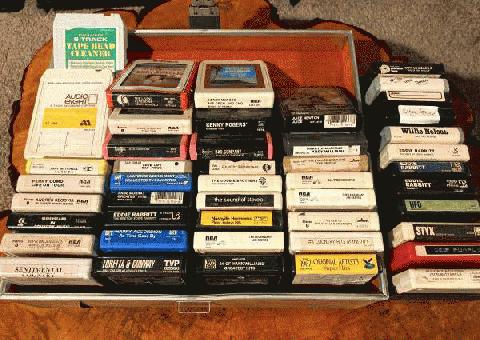 Colección de 8 cintas de pista ( 44 cintas + 2 cajas de transporte)