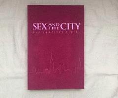 Sex and The City, Serie Completa en Carpeta de Terciopelo Rosa