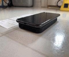 iPhone 8 64GB-Boost Mobile T-Mobile-Light Scratch-Nueva batería