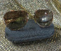 Tommy Bahama gafas de sol, pagado más de 1 160, pidiendo $76