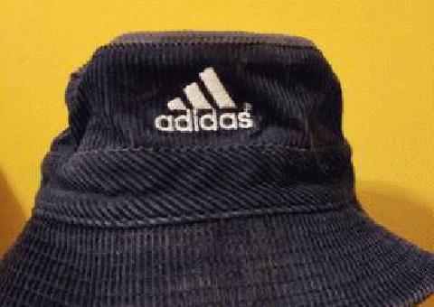 Sombreros de cubo, Adidas heres su lista de cubo, NUEVO