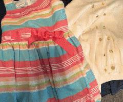 Toneladas de ropa de las niñas (vestidos,sudaderas, sudaderas+más)