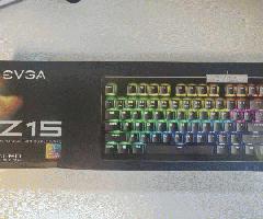 EVGA Z15 RGB Retroiluminado LED con cable Teclado para Juegos