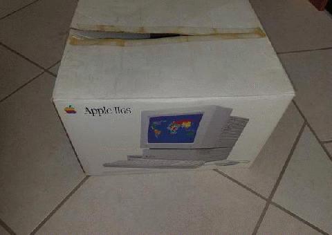 Apple IIgs caja vacía
