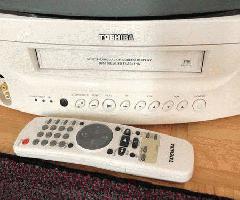 Toshiba 13a TV VCR VHS Player CRT Retro Gaming con Control remoto