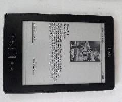 Kindle Paperwhite modelo D-01100 Con Estuche de Transporte