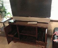 TV con gabinete convertidor