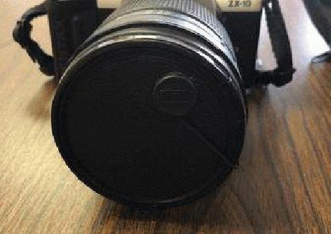  Pentax ZX-10 Cámara de película profesional SLR de 35 mm Con lente PENTAX de 28-200 mm