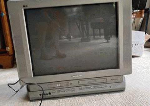 TV + DVD + VHS