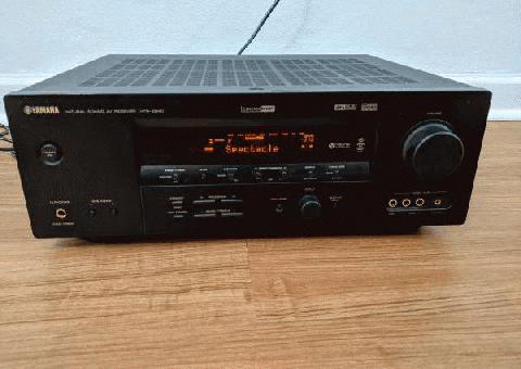 Yamaha 6.1 Sonido envolvente Estéreo-HTR-5940