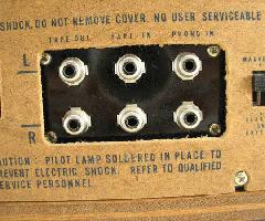 ROBERTS Receptor-Sintonizador-Amplificador Estéreo de 30 Vatios. Dos altavoces Pioneer