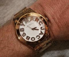 Marc Jacobs Rose Gold MBM3138 Crystal Letter Logo Watch EXC++ Nuevo Batt