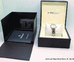 TAG Heuer Mujeres Aquaracer Reloj de diamantes de 27 mm con papeles caja