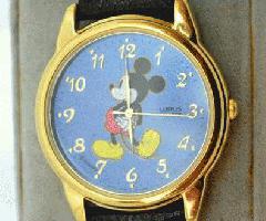 Vintage Lorus Walt Disney Mickey Mouse Reloj de cuarzo 36 mm V501-9A80
