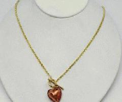 Collar Toggle Rope con Corazón de Esmalte Abullonado en Oro amarillo de 14 k