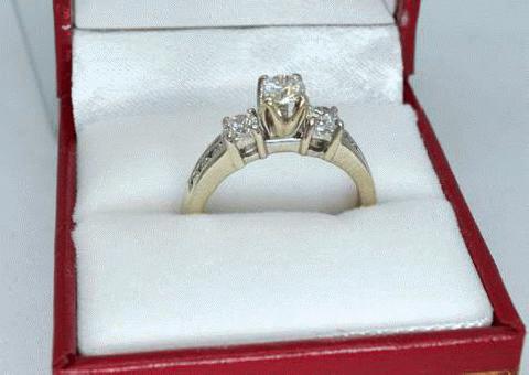 14k Oro Blanco Diamante (1.00 tcw) Anillo de Compromiso de tres piedras Tamaño 7 1