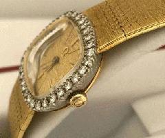 Vintage Ladies Omega 18Kt Reloj de pulsera de Diamantes de Oro Amarillo