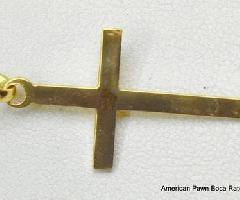 Colgante Cruzado de oro amarillo de 18 Quilates de 28,5 mm por 16,5 mm
