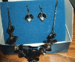 Conjunto de regalo de collar Avon