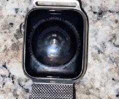 apple watch 44mm gps y datos versión más reciente