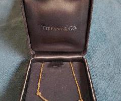 Tiffany Co 18K Oro Amarillo T Sonrisa Encanto Colgante Collar En Cajas