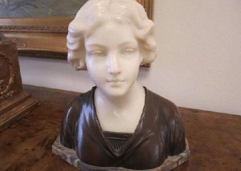 Busto de mármol de bronce de una Dama