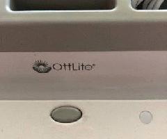 OttLite LED caja de luz y Estación de lámpara de Tarea